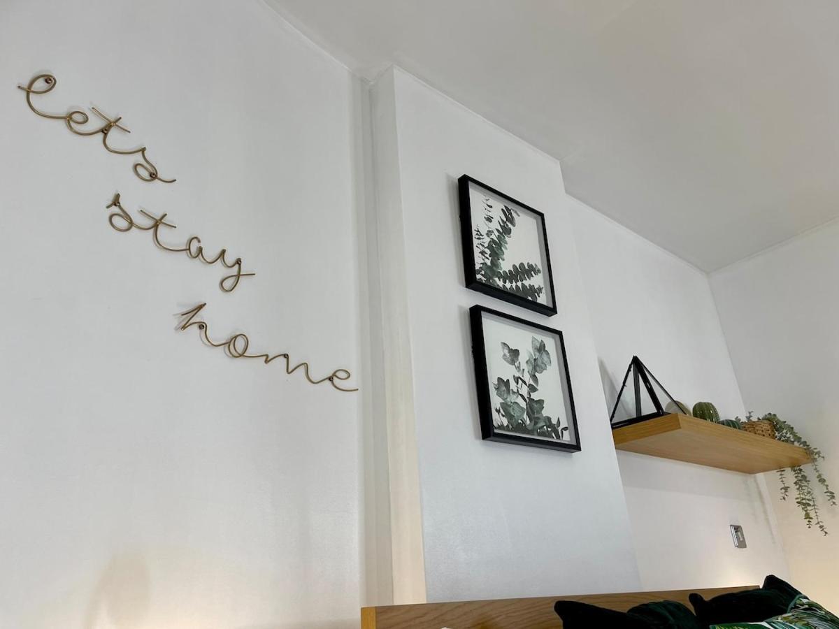 Cosy, Spacious Flat In Centre With Netflix Apartment