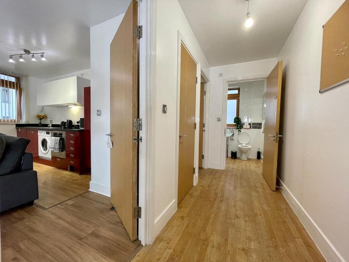 Apartment Cosy, Spacious Flat In Centre With Netflix